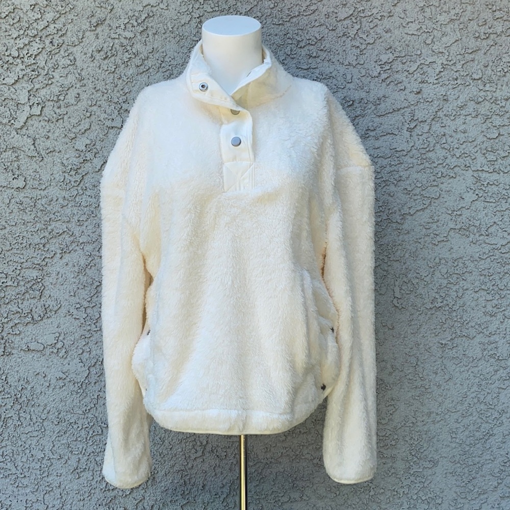 Wallflower faux fur Sherpa cropped pullover Henley 1/4 button down sweater white